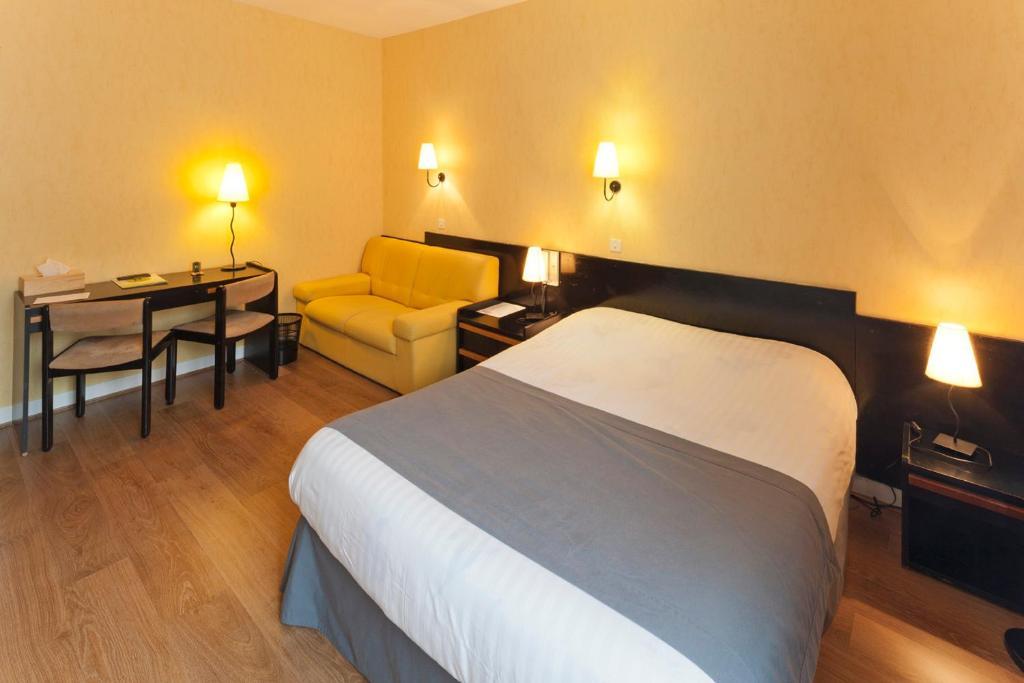 Logis Hotel Le Belle Rive Najac Exterior foto