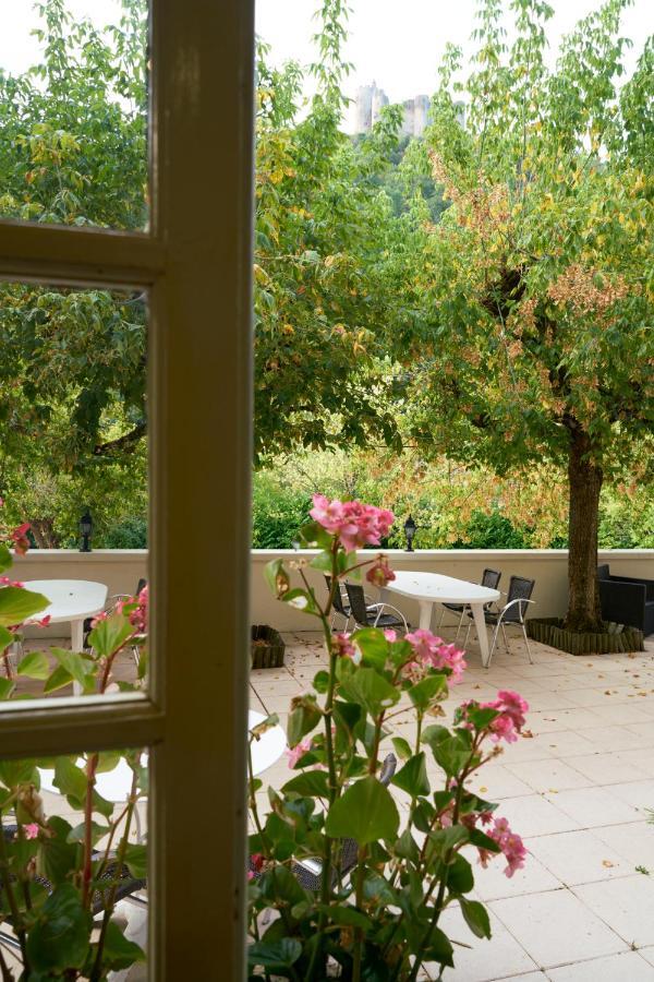 Logis Hotel Le Belle Rive Najac Exterior foto